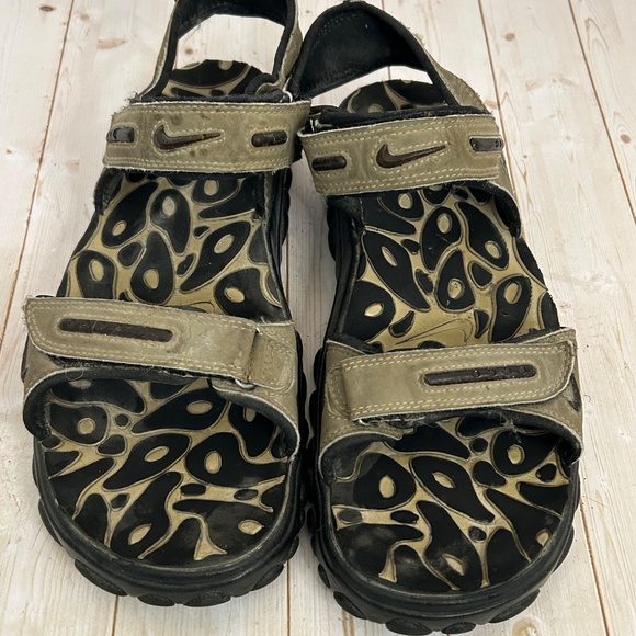 Nike ACG Shoes Mens Size 9 Brown Hiking Sandals Strap Trail Outdoor